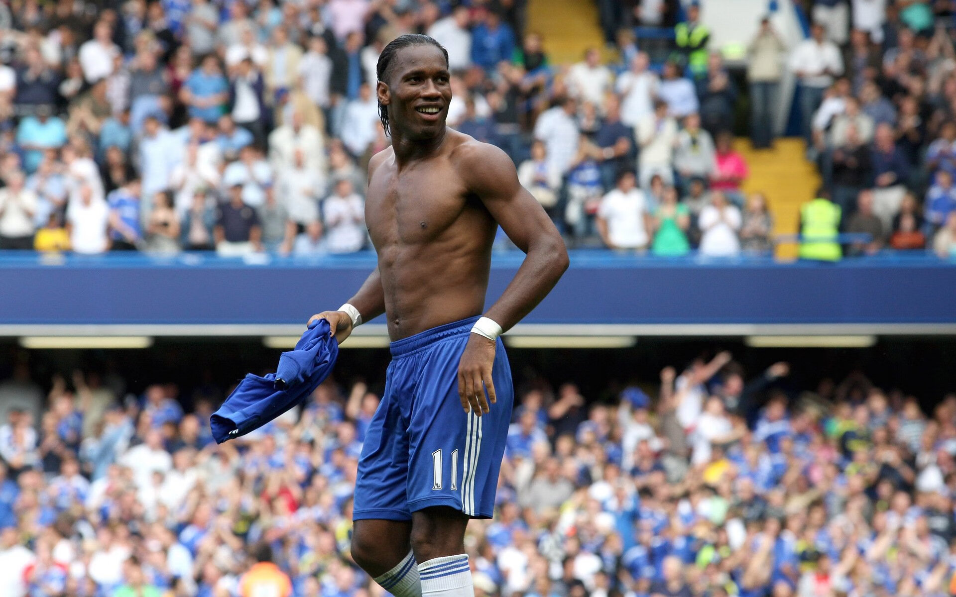 德约科维奇连续二十场比赛得分超过险胜，公牛不断突破！引发球迷热议